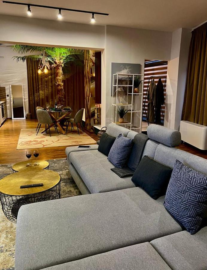 Roof Top Luxury Apartment บลาโกเอฟกราด ภายนอก รูปภาพ